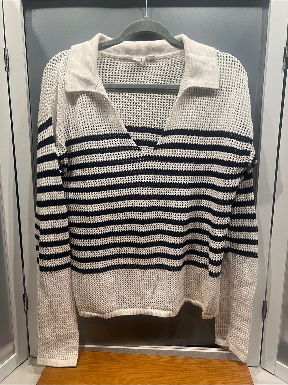 Gap relaxed striped crochet collared M lightweight sweater